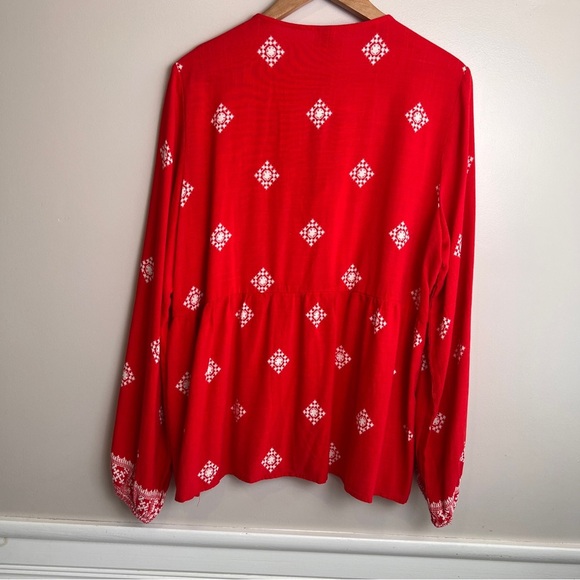 SHEIN Red & White Stamped Embroidery Pattern Women's Tunic Top Size XL EUC - Picture 5 of 5